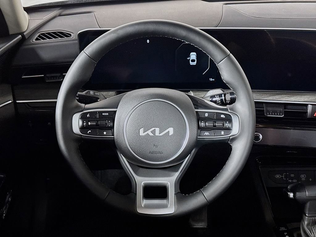 New 2025 Kia K5 EX image 14