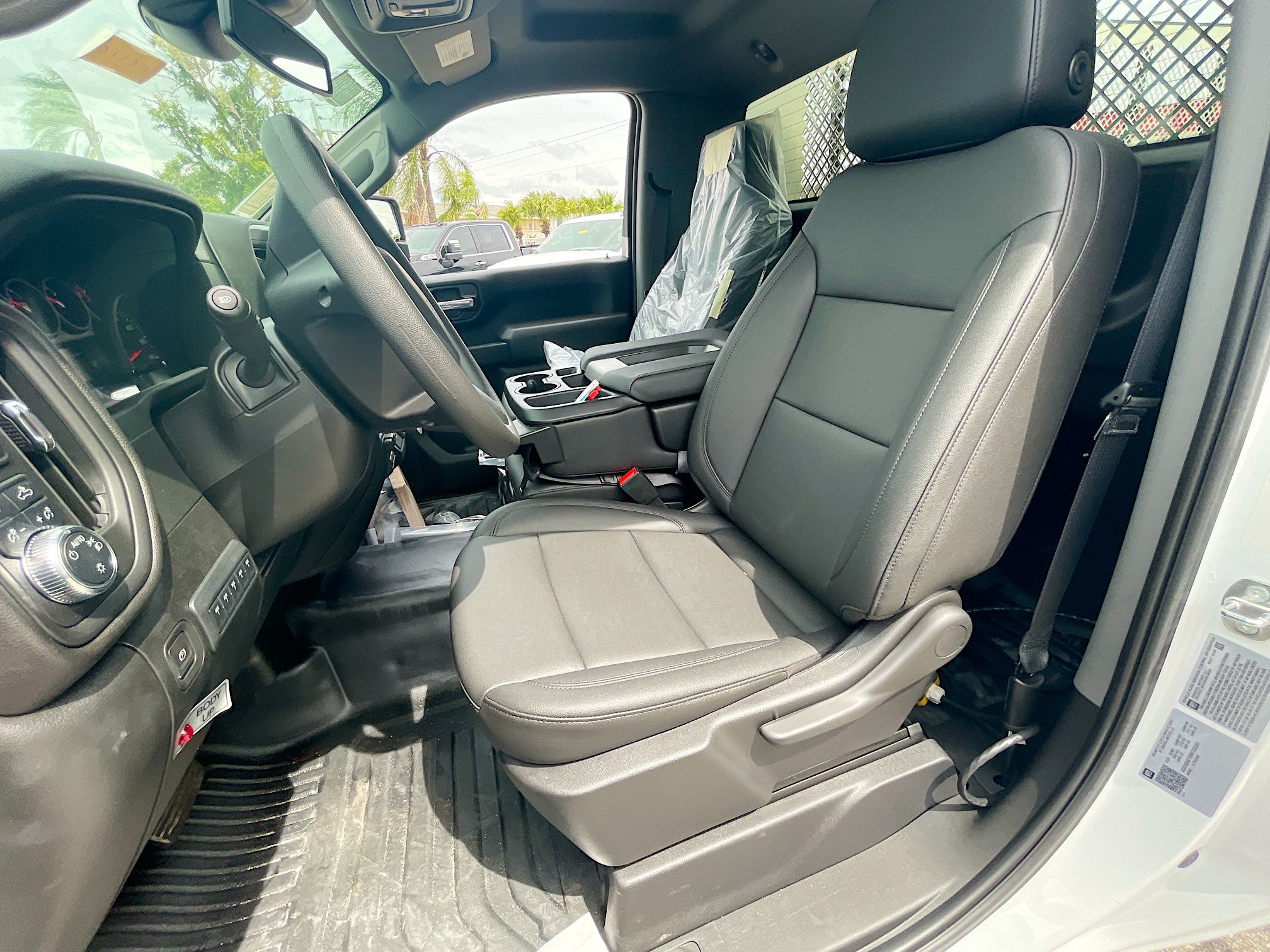 New 2024 GMC Sierra 3500 Pro w/ Convenience Package AWD/4WD image 3