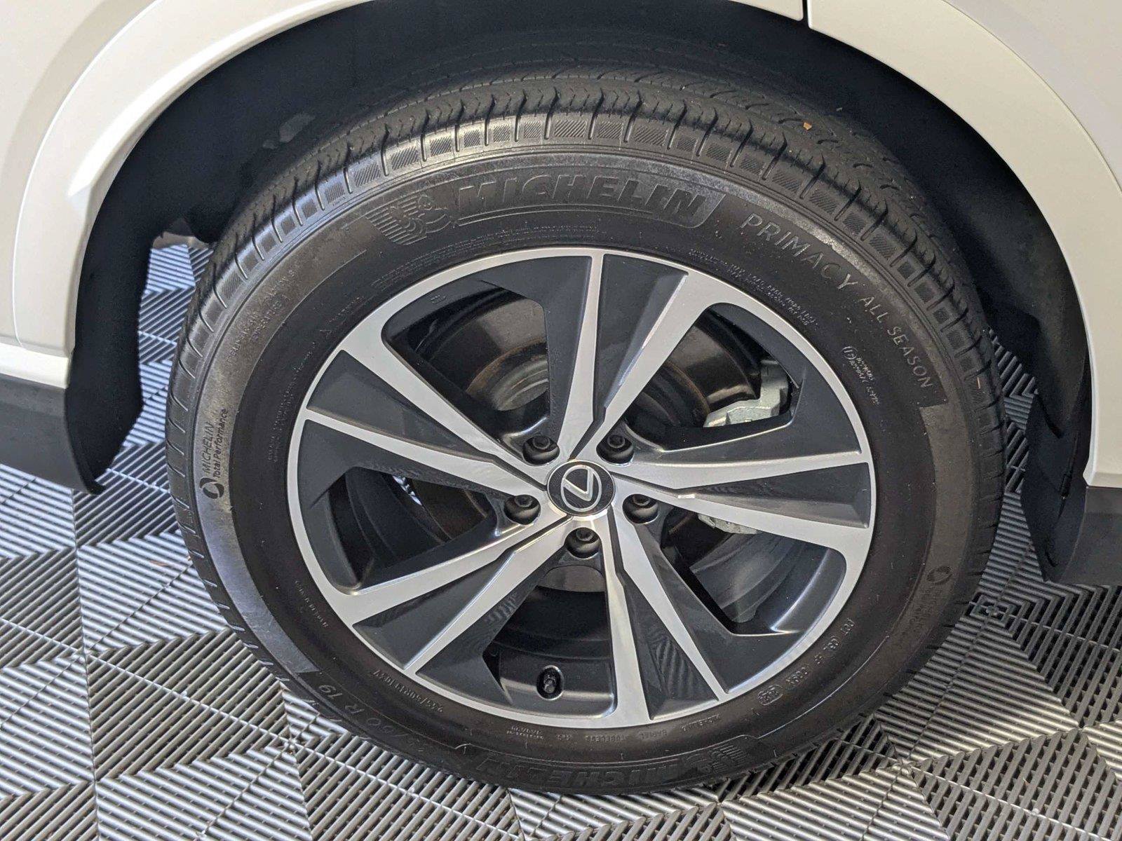 Used 2024 Lexus RX 350 FWD w/ Technology Package image 10