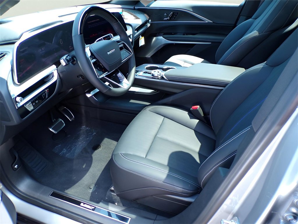 New 2026 Cadillac Lyriq V image 10