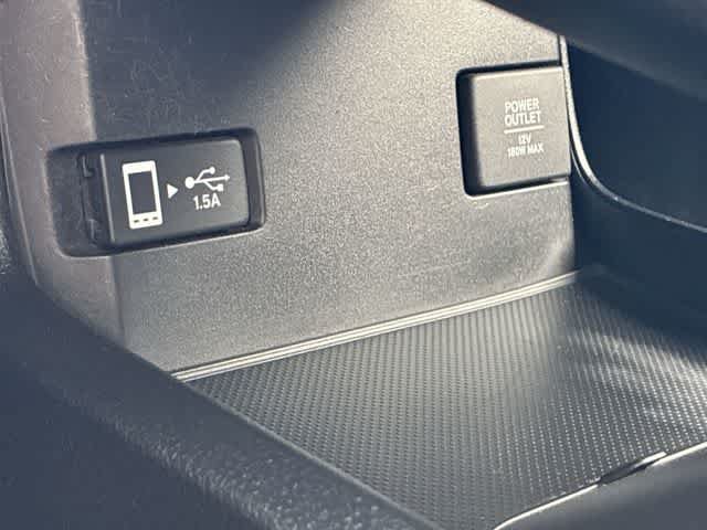 Used 2018 Honda Civic Touring image 34