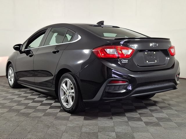 Used 2018 Chevrolet Cruze LT w/ Convenience Package FWD image 7