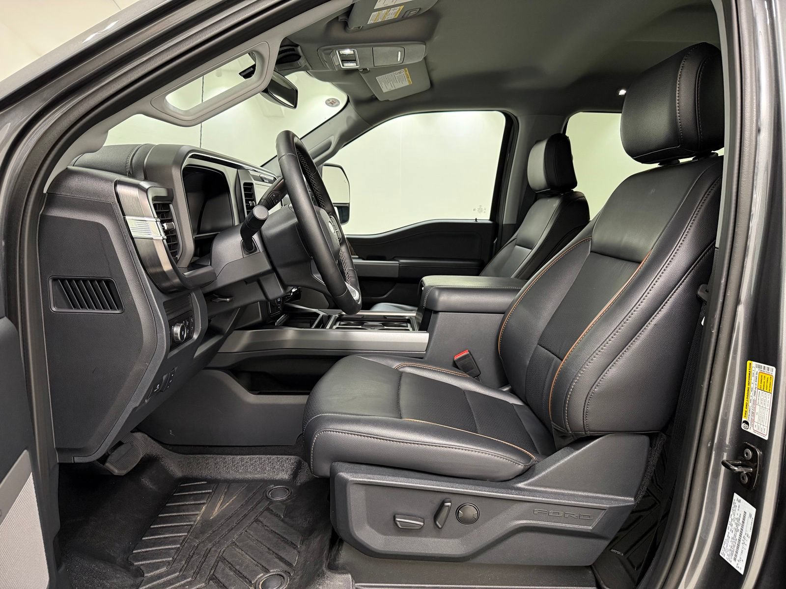 Used 2026 Ford F350 Lariat AWD/4WD image 17