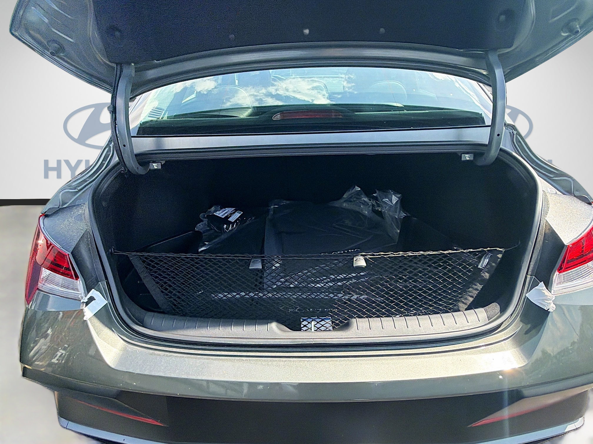 New 2026 Hyundai Elantra Limited FWD image 18