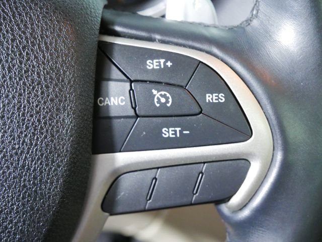 Used 2015 Jeep Grand Cherokee Limited w/ Luxury Group II RWD image 25