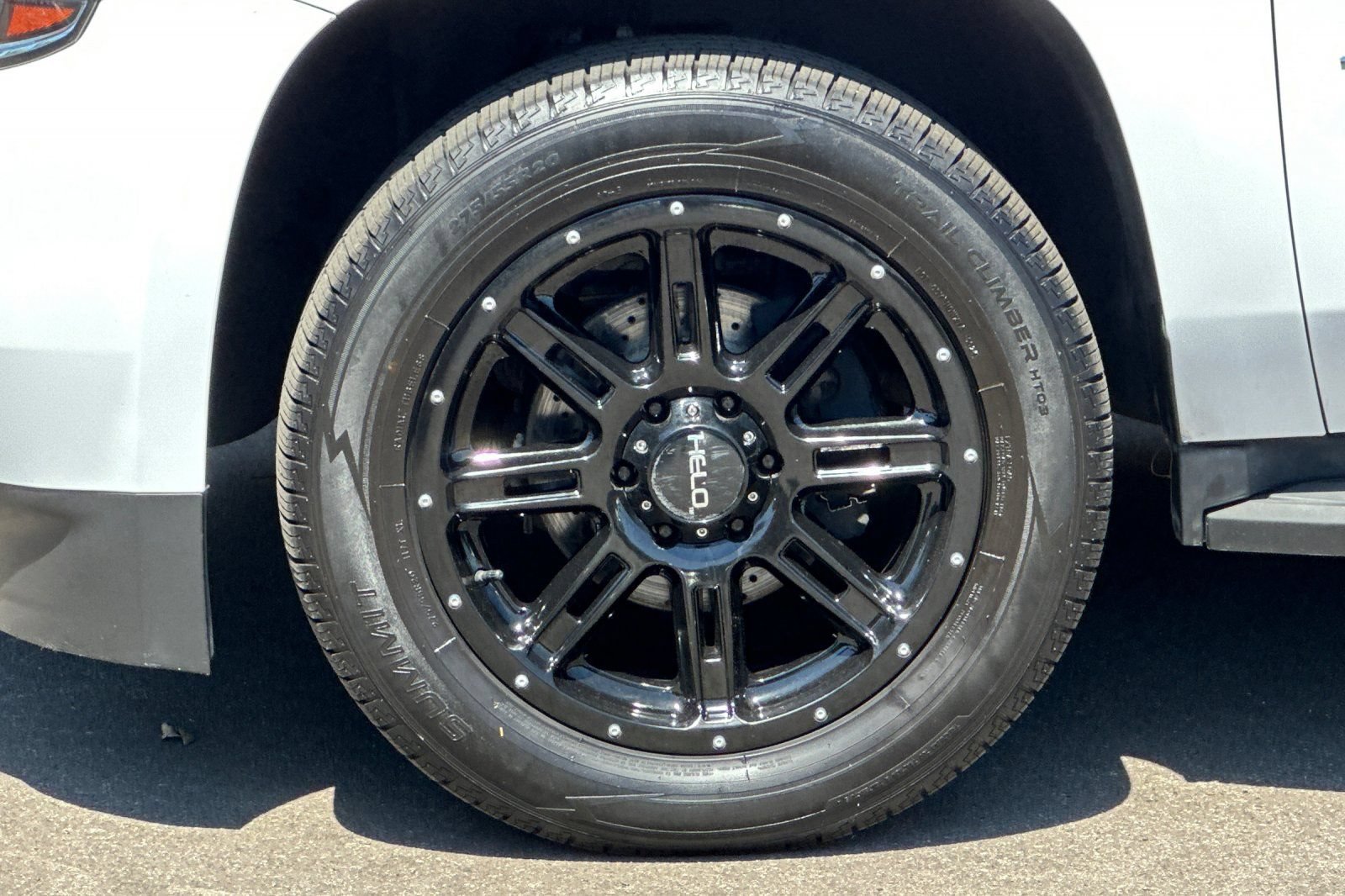 Used 2015 Chevrolet Tahoe LS RWD image 26
