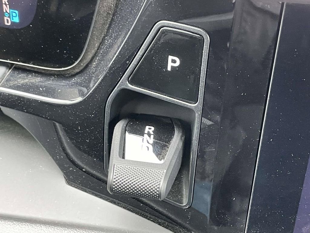 Used 2024 Porsche Macan 4 Electric image 41