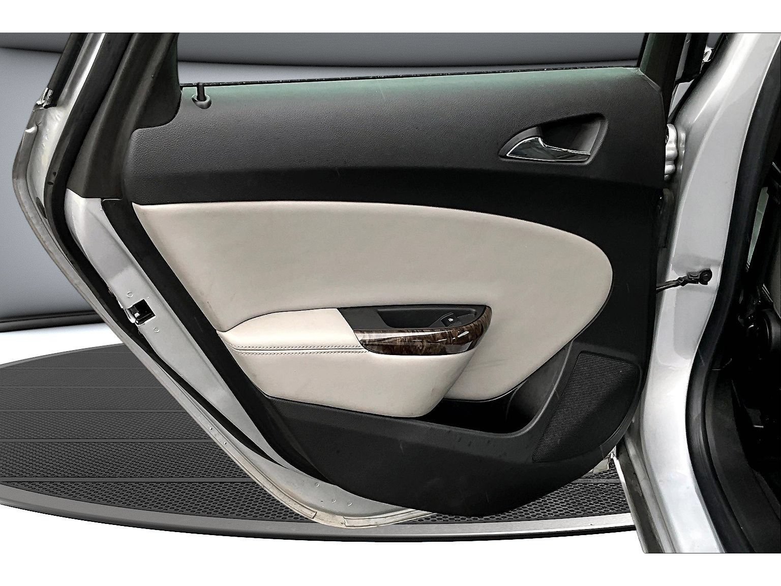 Used 2012 Buick Verano Convenience FWD image 32