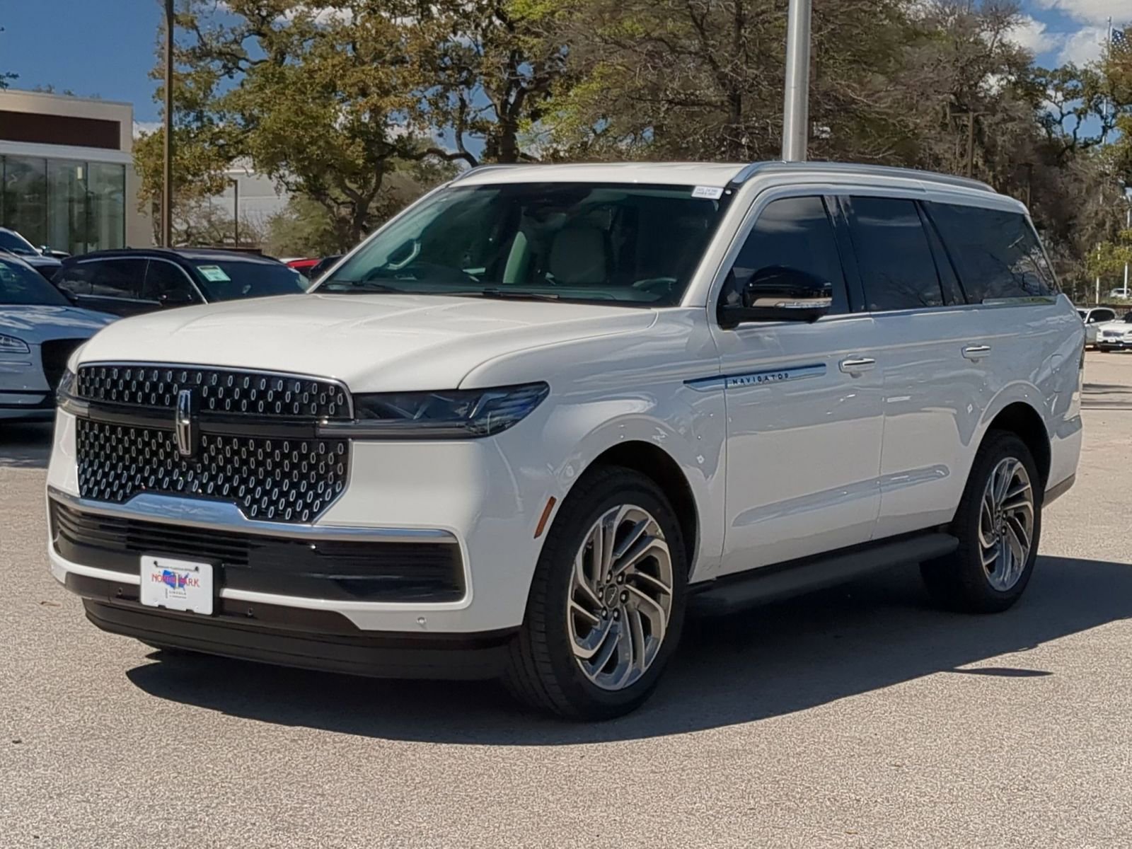 New 2026 Lincoln Navigator Premiere image 7