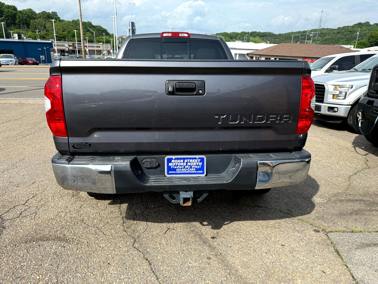 Used 2015 Toyota Tundra SR5 w/ TRD Off Road Package image 5
