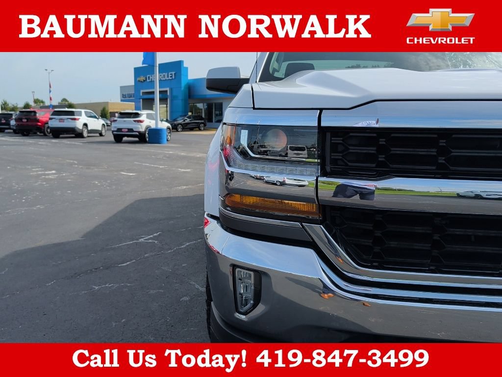 Used 2018 Chevrolet Silverado 1500 LT w/ All Star Edition AWD/4WD image 30