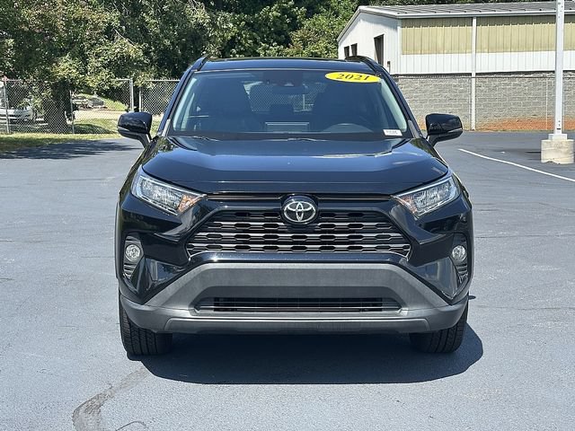 Used 2021 Toyota RAV4 XLE Premium FWD image 2