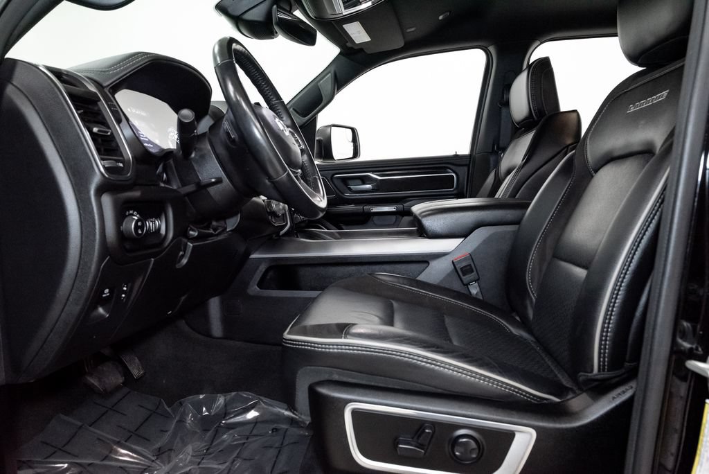 Used 2024 RAM 1500 Laramie AWD/4WD image 12