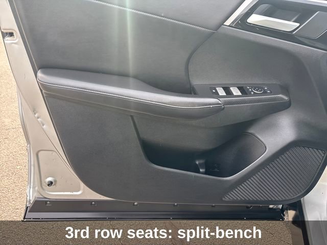 Used 2024 Mitsubishi Outlander SE Black Edition FWD image 11