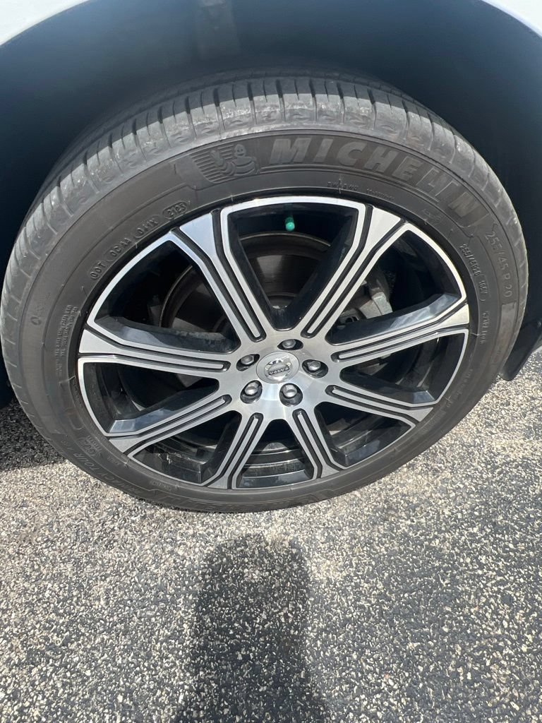 Used 2020 Volvo XC60 T5 Inscription AWD/4WD image 8