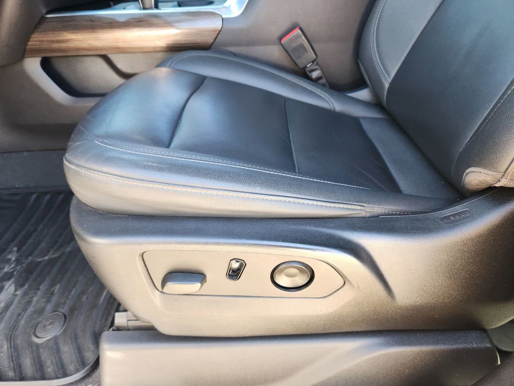 Used 2022 Chevrolet Silverado 1500 RST w/ Convenience Package II image 27