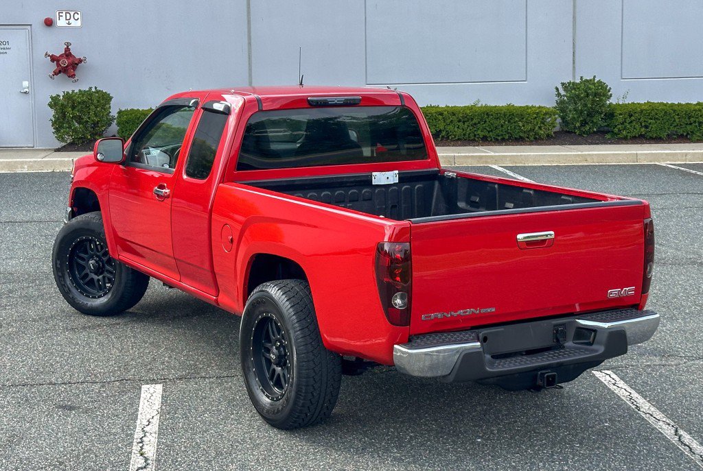 Used 2010 GMC Canyon SLE AWD/4WD image 14