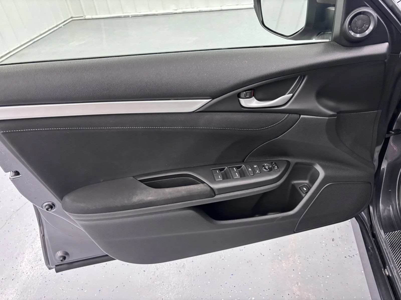 Used 2018 Honda Civic EX-T image 37
