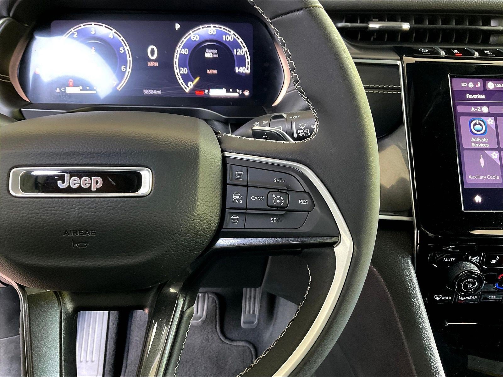 Used 2023 Jeep Grand Cherokee L Laredo AWD/4WD image 12