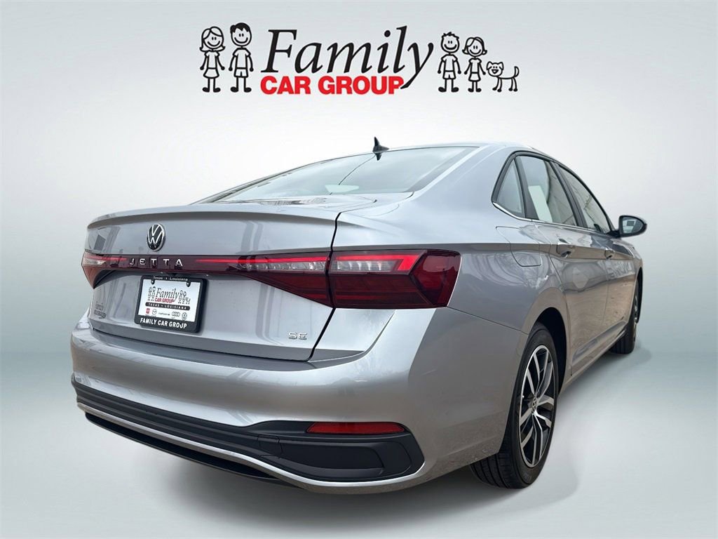 New 2026 Volkswagen Jetta SE image 3