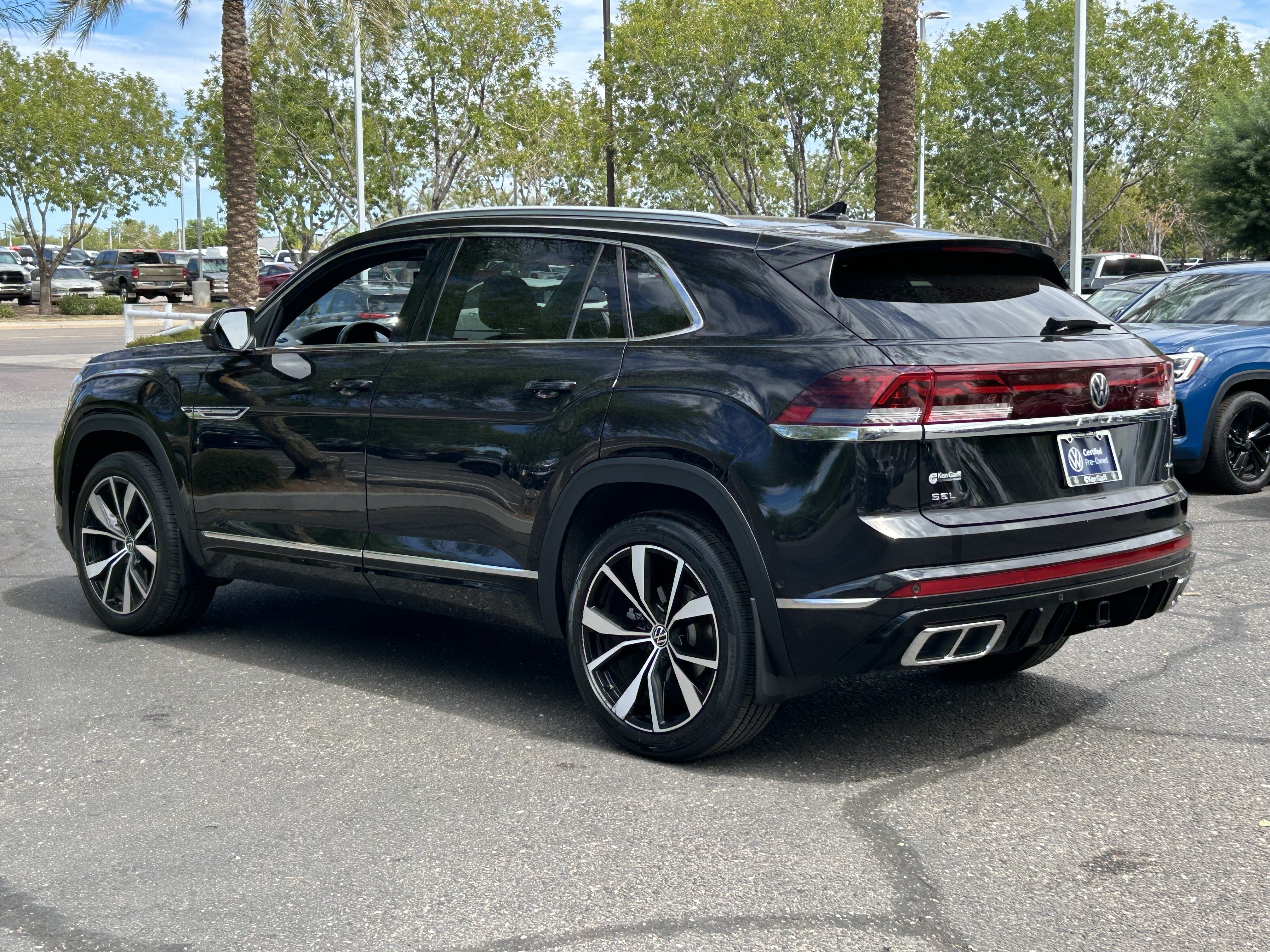 Certified 2024 Volkswagen Atlas Cross Sport SEL Premium R-Line AWD/4WD image 3