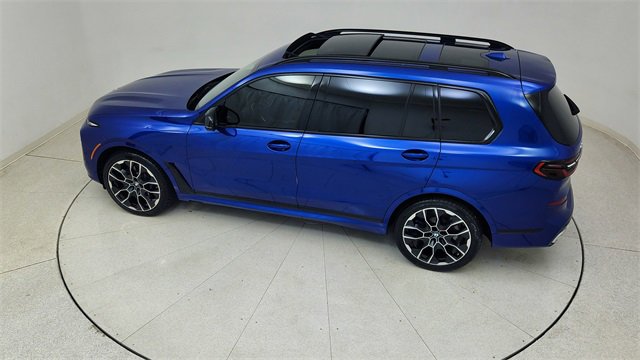 Used 2025 BMW X7 M60i image 84
