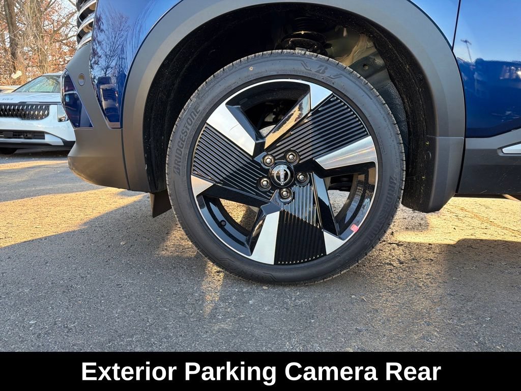 Certified 2026 Nissan Kicks SR FWD image 32