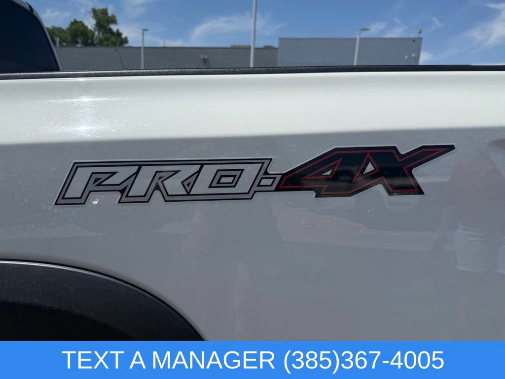 Used 2025 Nissan Frontier PRO-4X AWD/4WD image 10