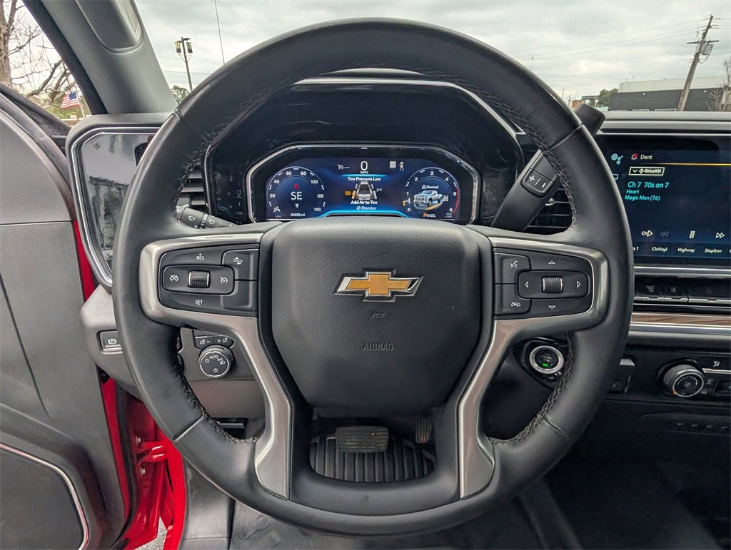 Used 2024 Chevrolet Silverado 3500 LT image 10