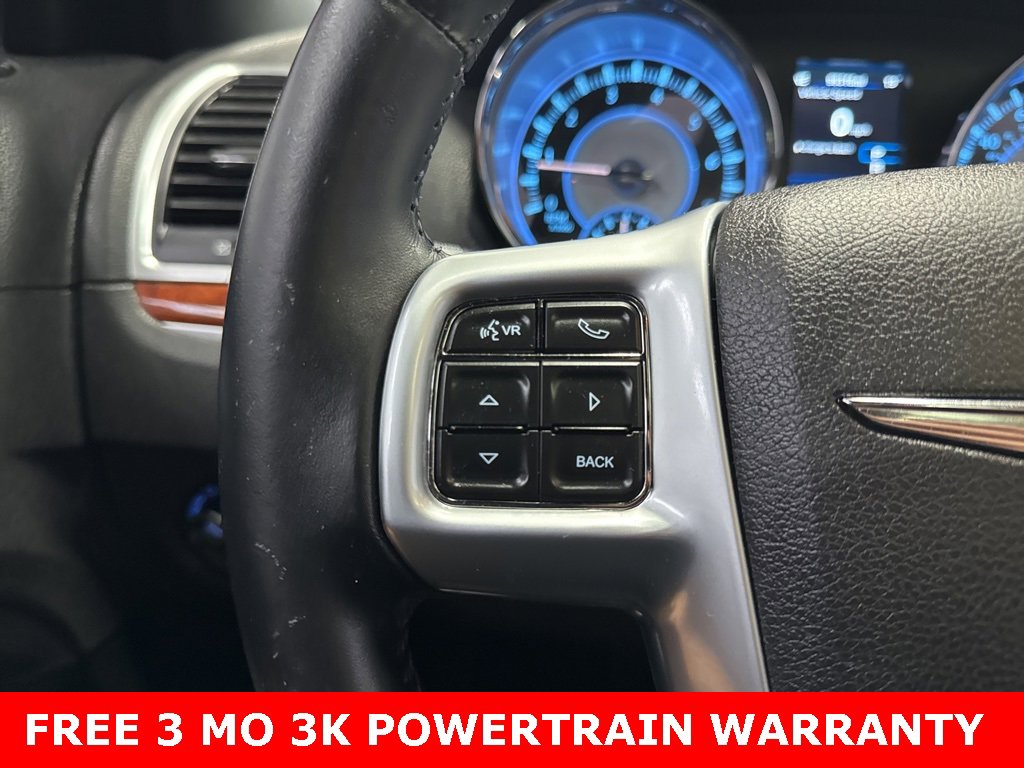 Used 2013 Chrysler 300 Touring w/ Driver Convenience Group image 11