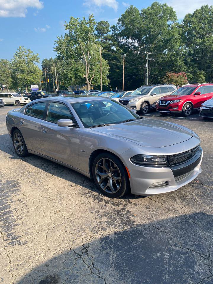 Used 2015 Dodge Charger R/T w/ Plus Group RWD image 3