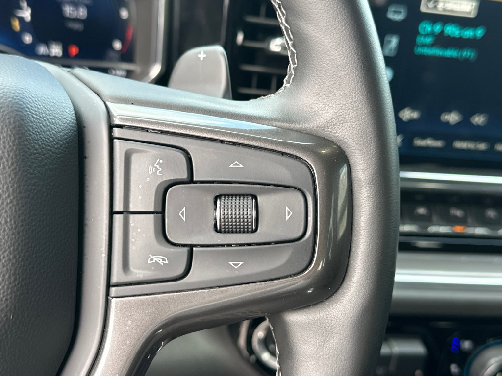 Used 2025 Chevrolet Silverado 1500 High Country w/ Midnight Edition AWD/4WD image 26