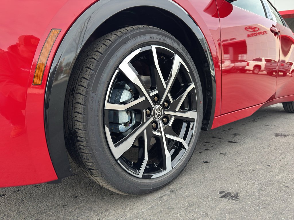 New 2026 Toyota Prius Plug-In Hybrid image 17