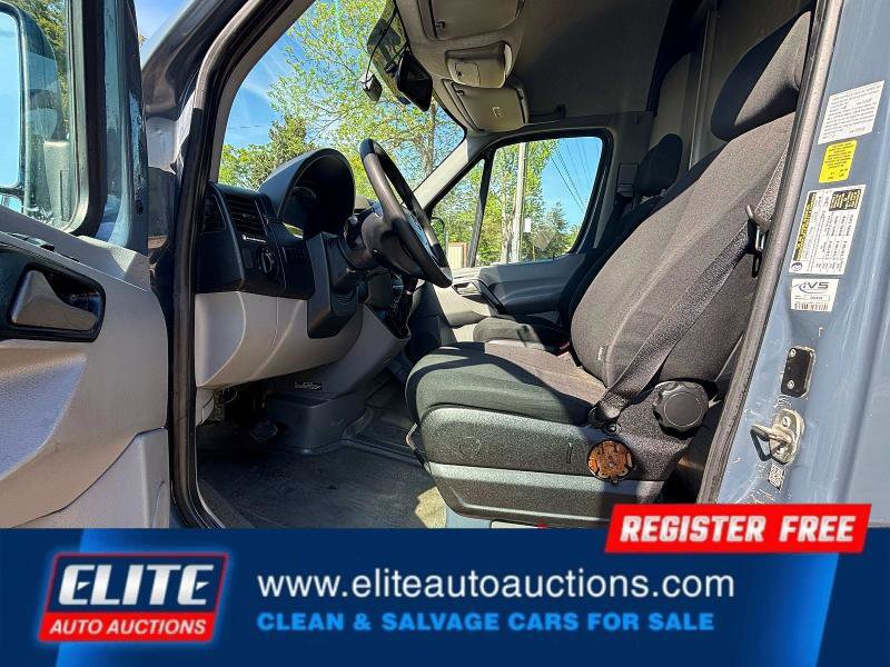 Used 2018 Mercedes-Benz Sprinter 2500 image 22