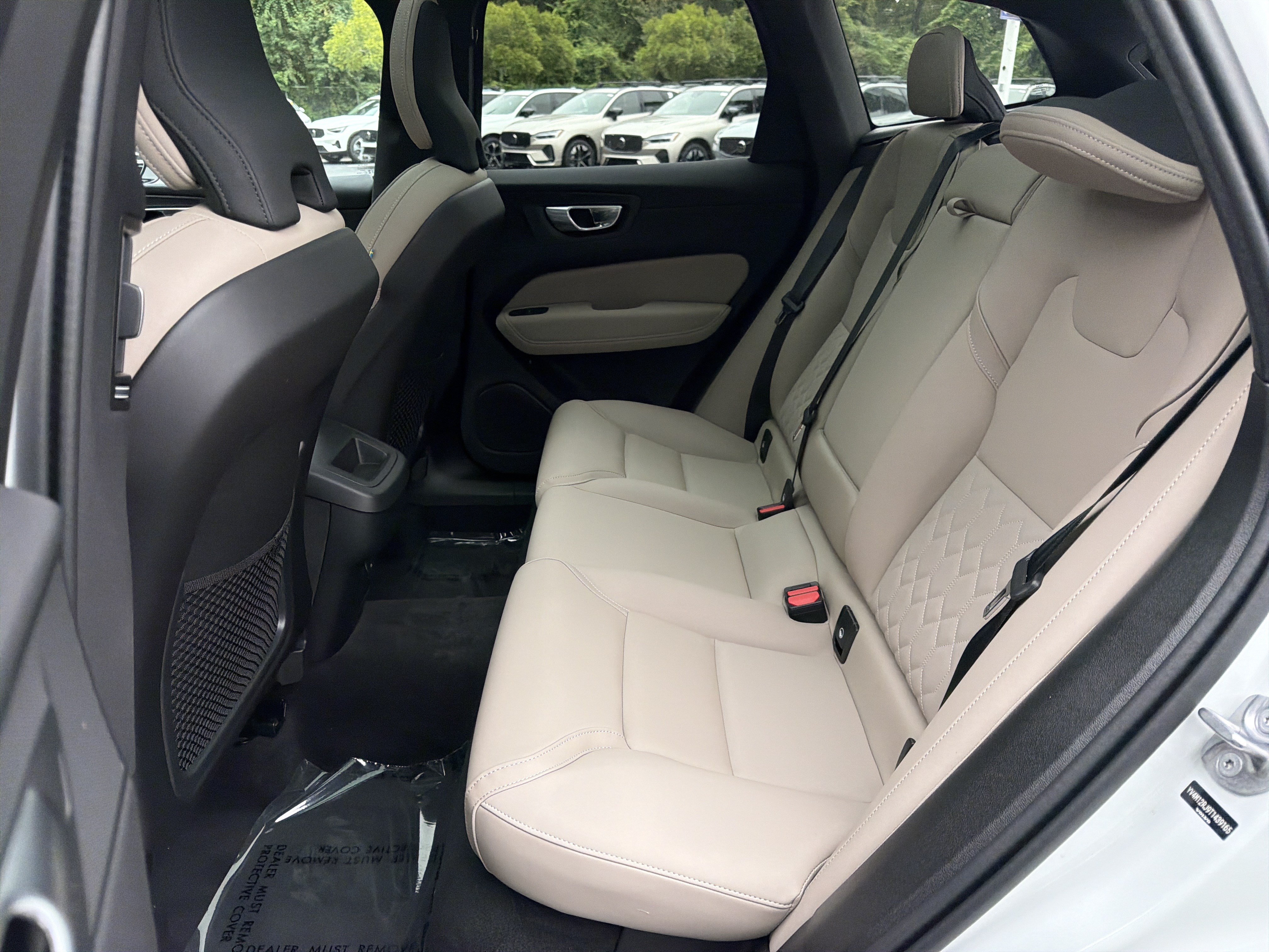 Certified 2026 Volvo XC60 B5 Core AWD/4WD image 34
