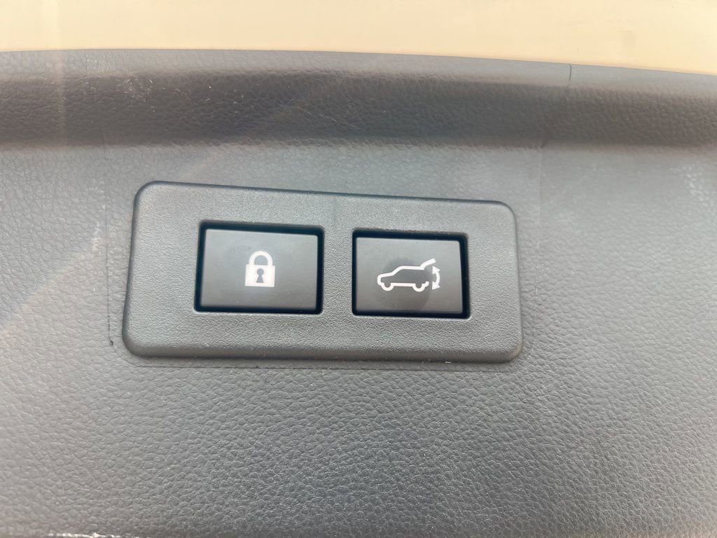 Used 2022 Subaru Outback Limited w/ Popular Package #2 image 16