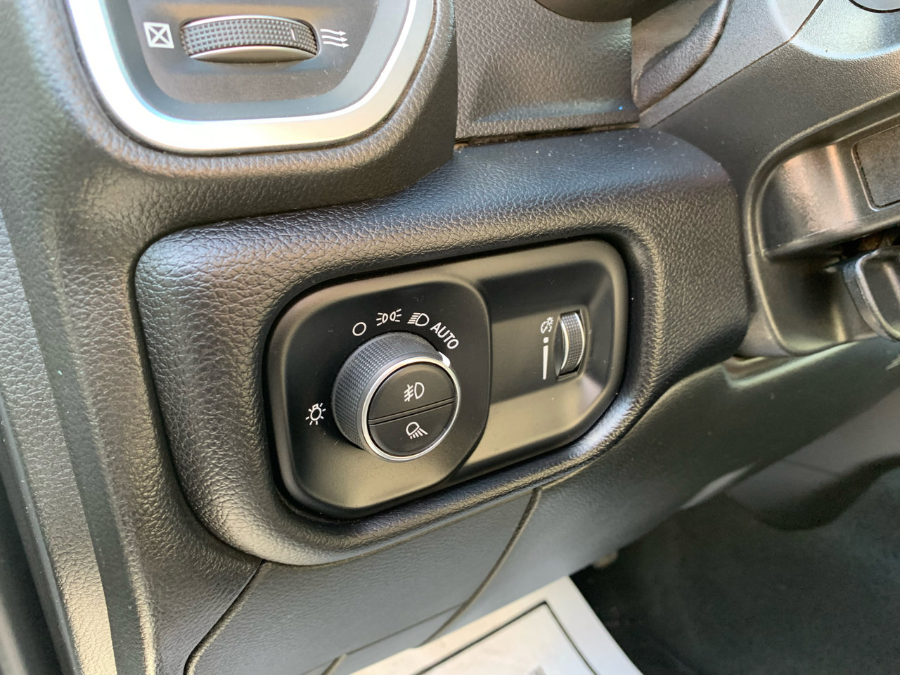 Used 2024 RAM 2500 Big Horn image 14