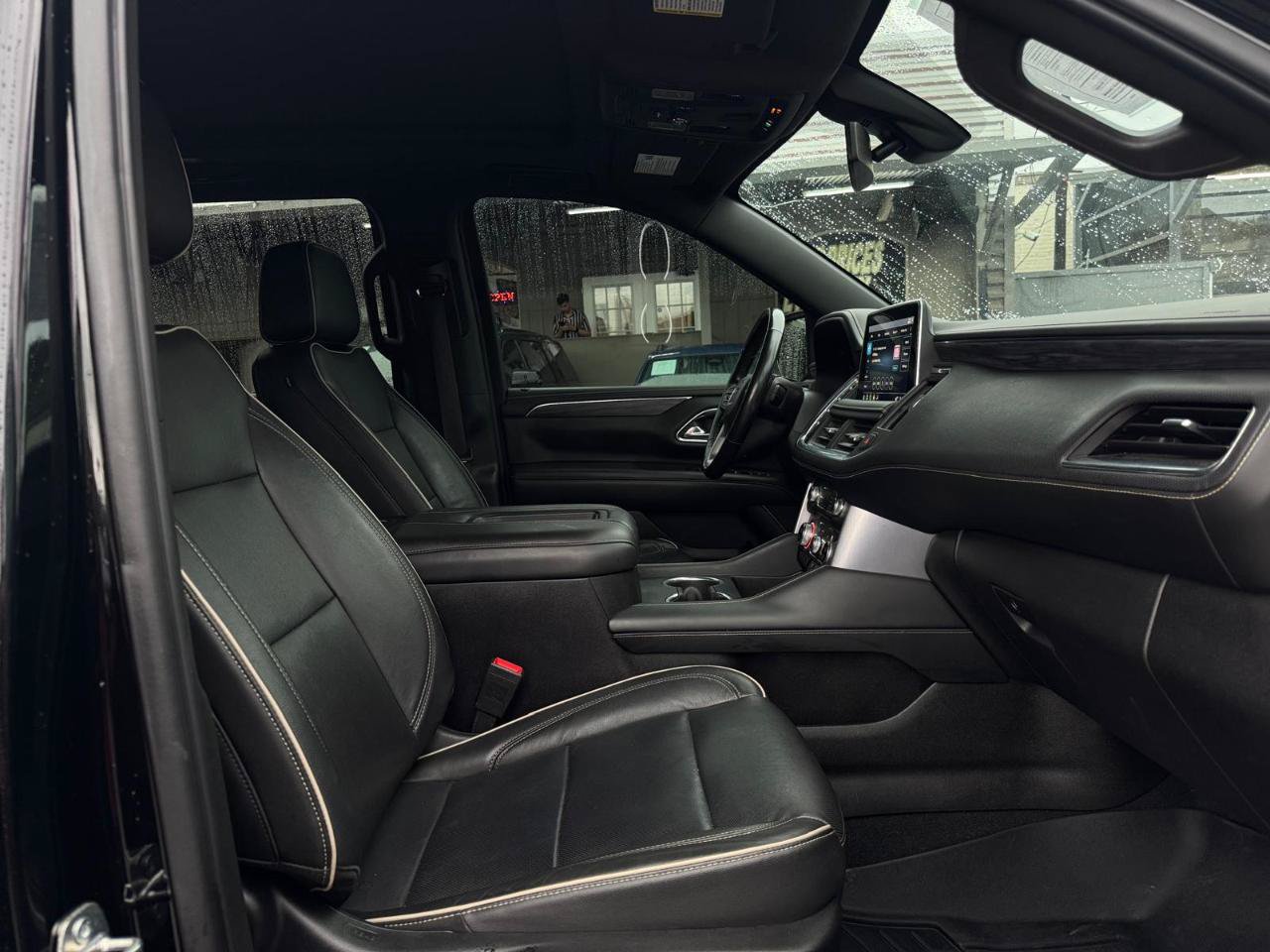 Used 2021 GMC Yukon SLT w/ SLT Luxury Plus Package RWD image 12