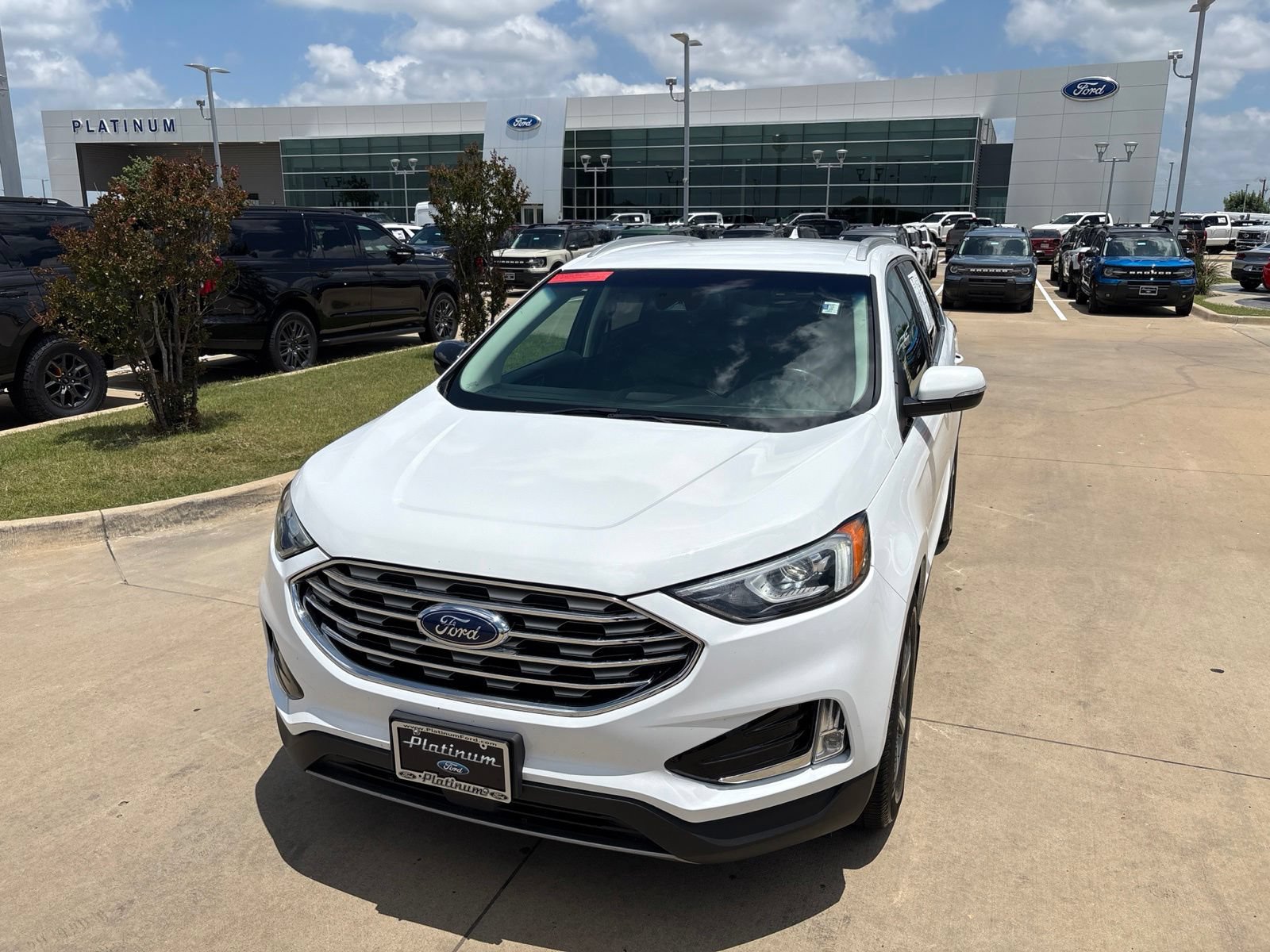 Used 2019 Ford Edge SEL w/ Equipment Group 201A FWD image 25