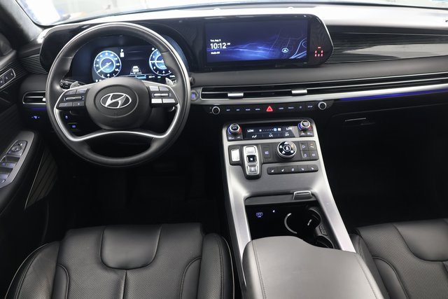 Used 2024 Hyundai Palisade Calligraphy image 2