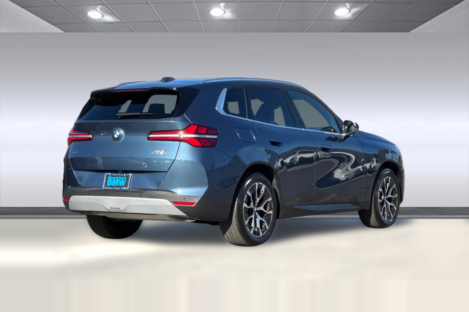 Used 2026 BMW X3 xDrive30i w/ Premium Package AWD/4WD image 9