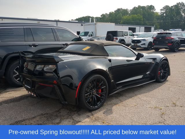 Used 2015 Chevrolet Corvette Z06 w/ 3LZ Preferred Equipment Group RWD image 4