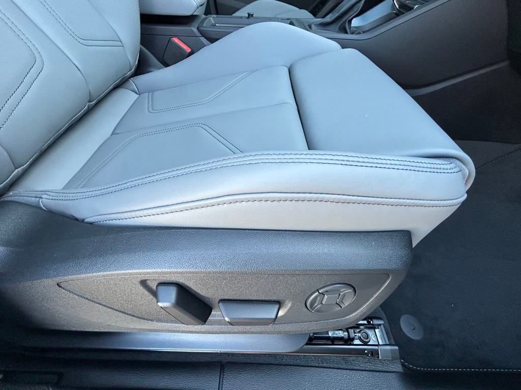 New 2025 Audi Q3 2.0T Premium image 36