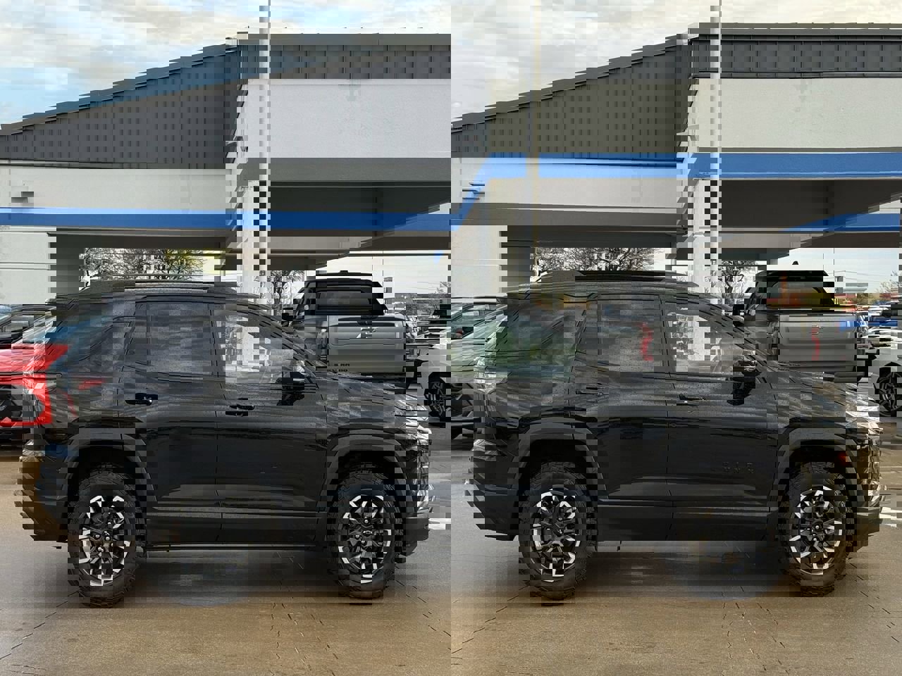 Certified 2026 Chevrolet Equinox ACTIV w/ Convenience Package III image 3