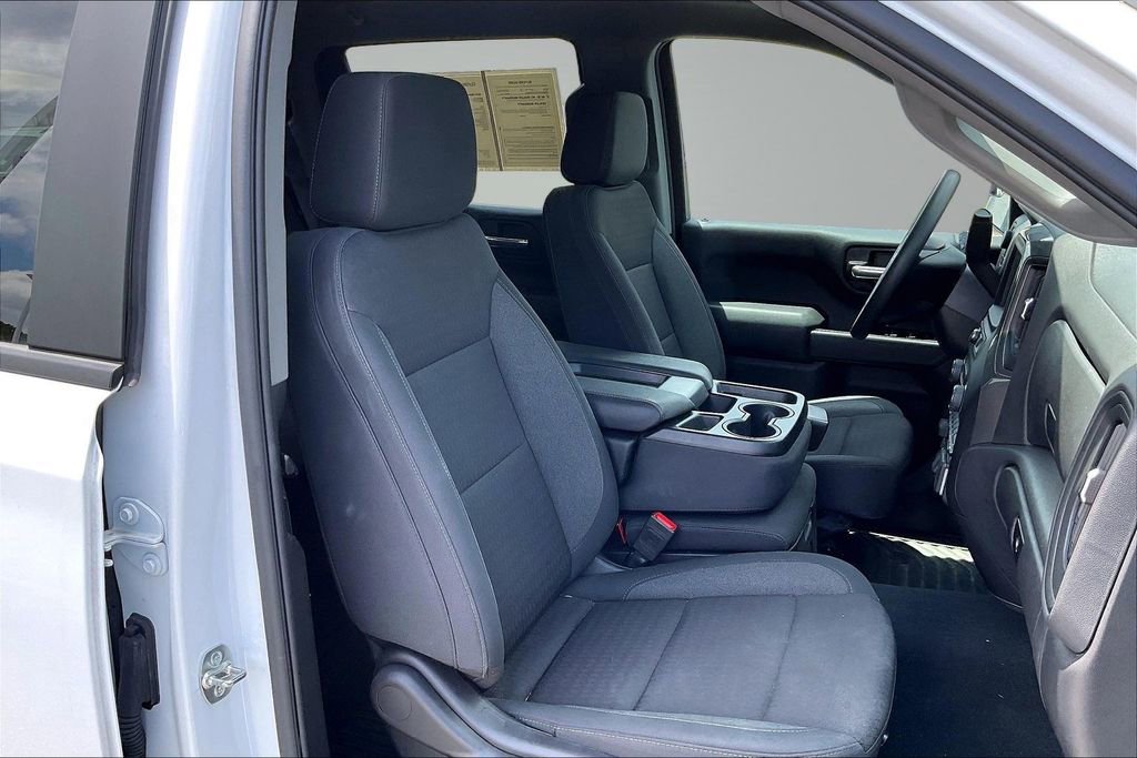Used 2025 Chevrolet Silverado 1500 Custom Trail Boss w/ LPO, Dark Essentials Package AWD/4WD image 7