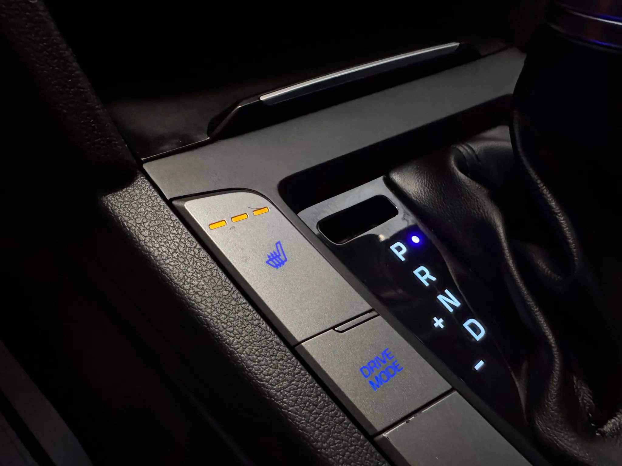 Used 2017 Hyundai Elantra Value Edition image 28