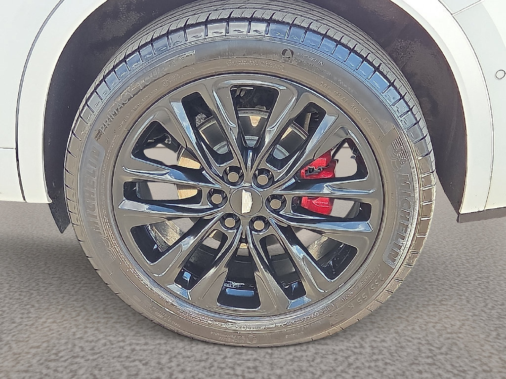 Certified 2024 Cadillac XT6 Sport w/ LPO, ONYX Package AWD/4WD image 9