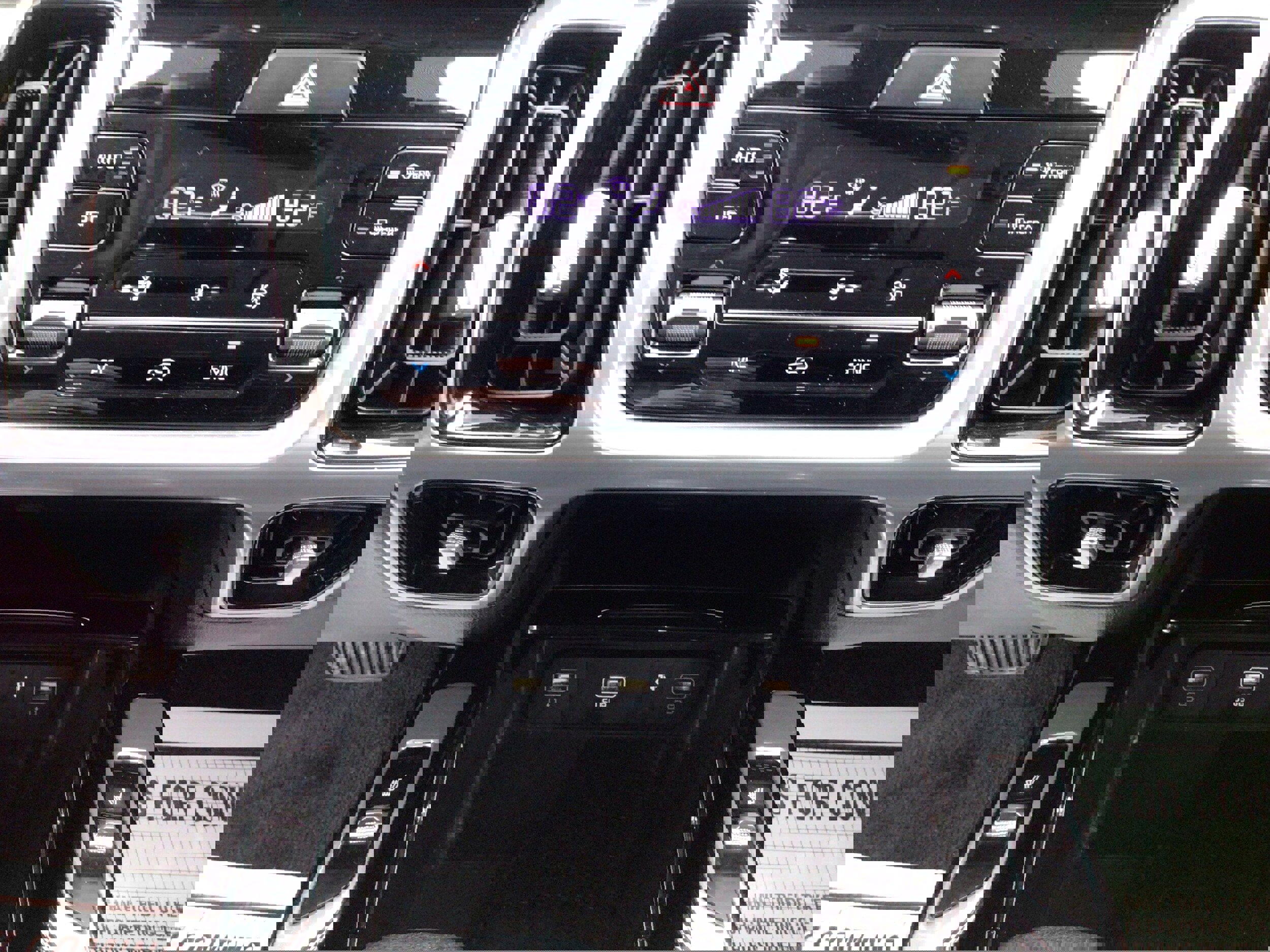 Used 2023 Kia Sorento SX image 21