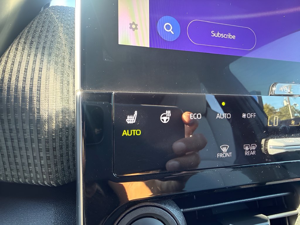 Used 2023 Subaru Solterra AWD image 22