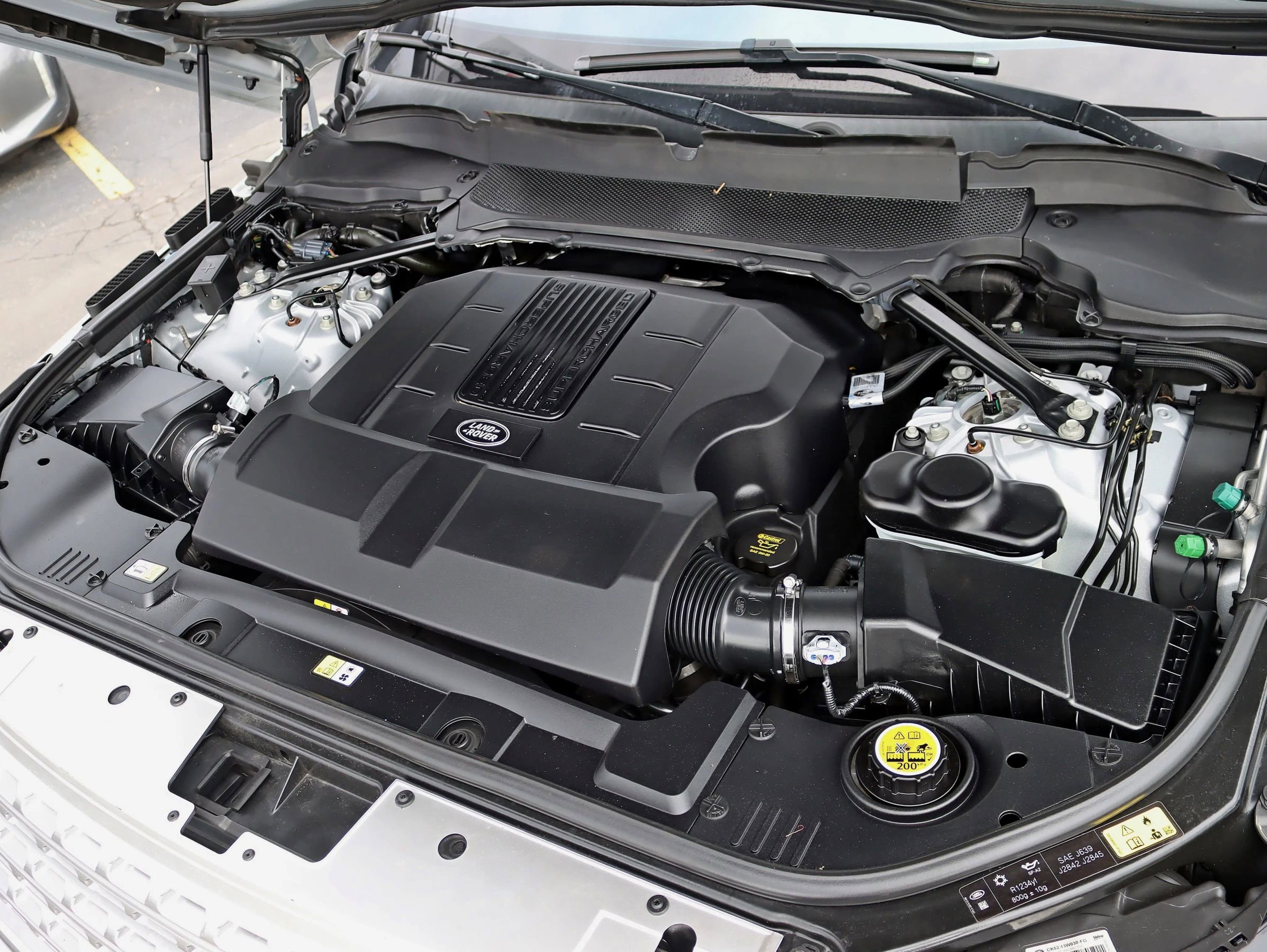 Used 2017 Land Rover Range Rover Supercharged image 42